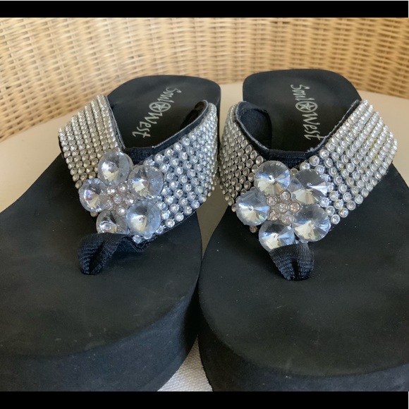 Soul West Big Bling Flower Crystal Thongs Sz 9 - Picture 3 of 8